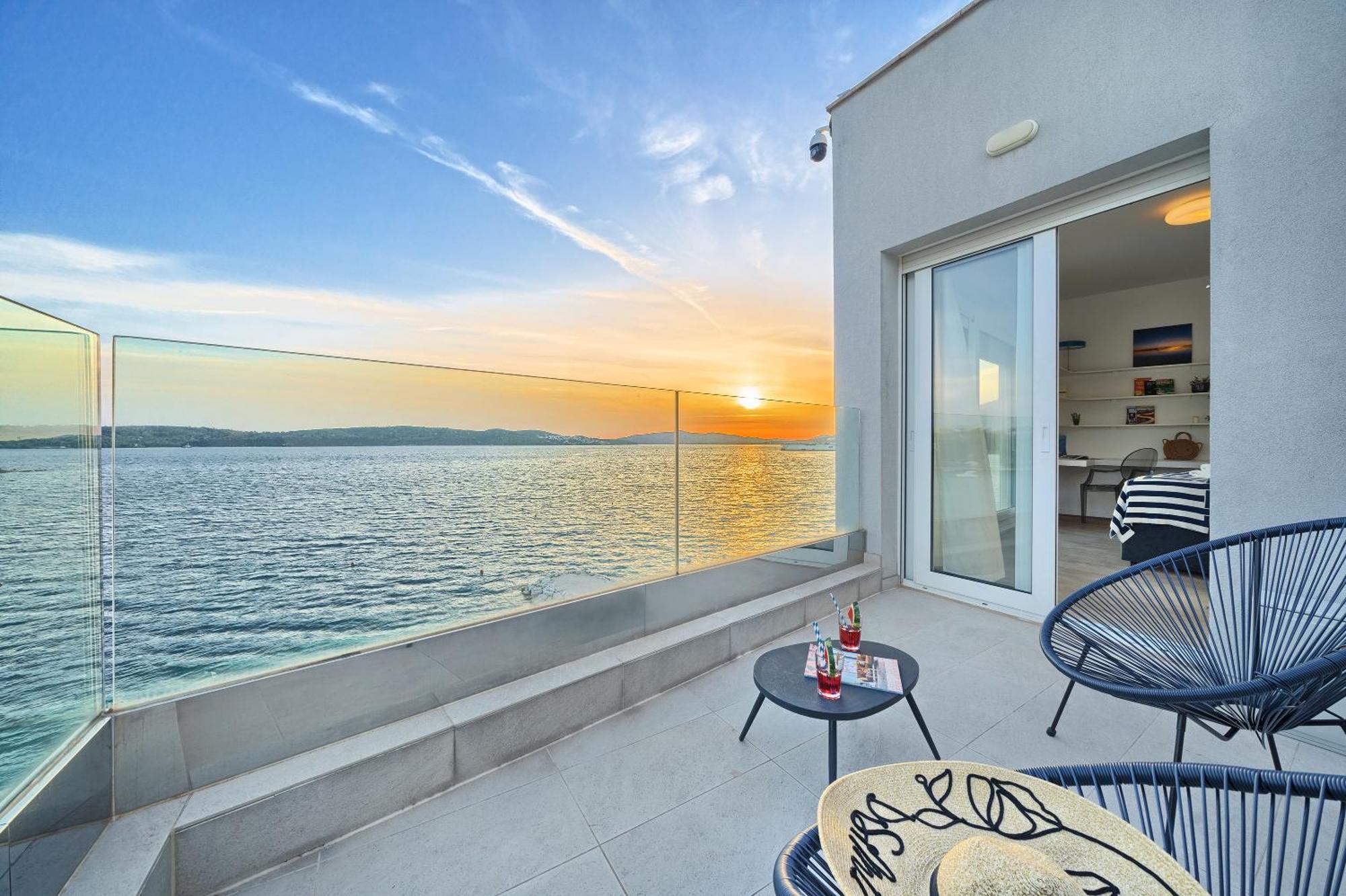 Livingstone Beach House Trogir Exterior photo