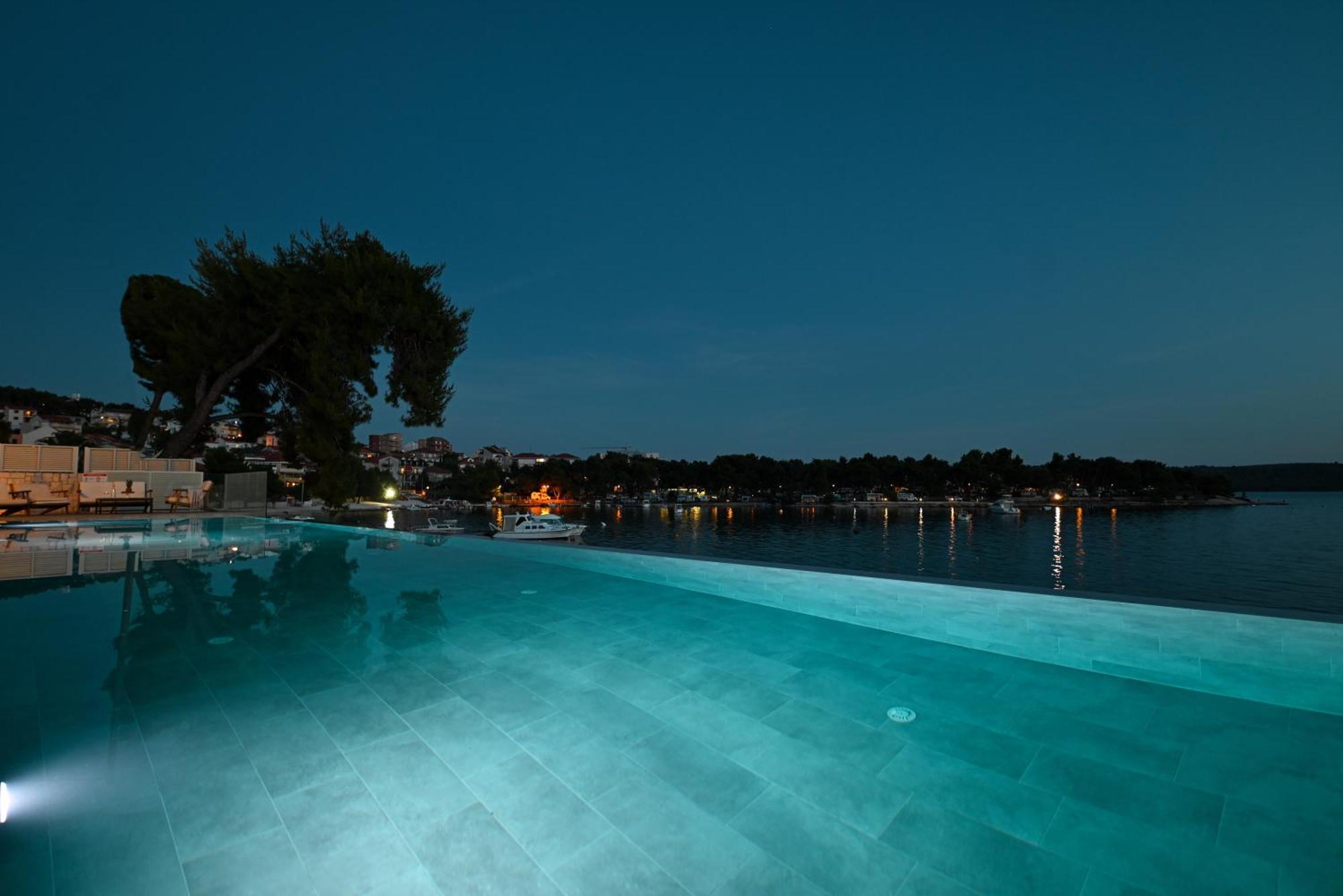 Livingstone Beach House Trogir Exterior photo